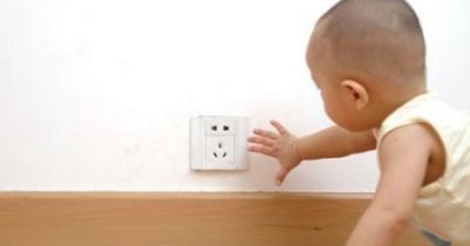 Dạy bé cách xử lý và phòng tránh điện giật